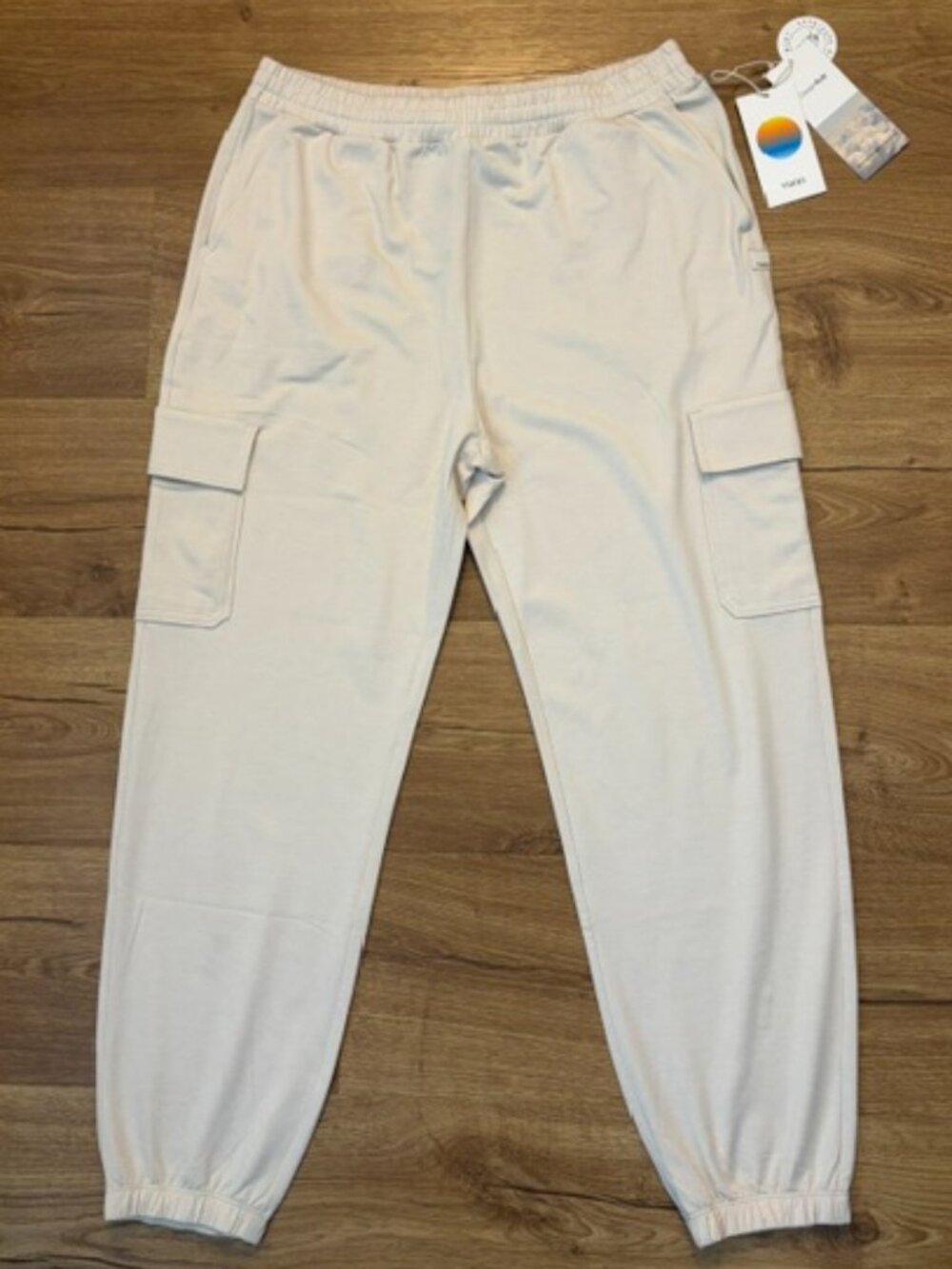 Vuori Women's Cargo Boyfriend Cargo Jogger, Milkweed Heather, Medium (NWT)
